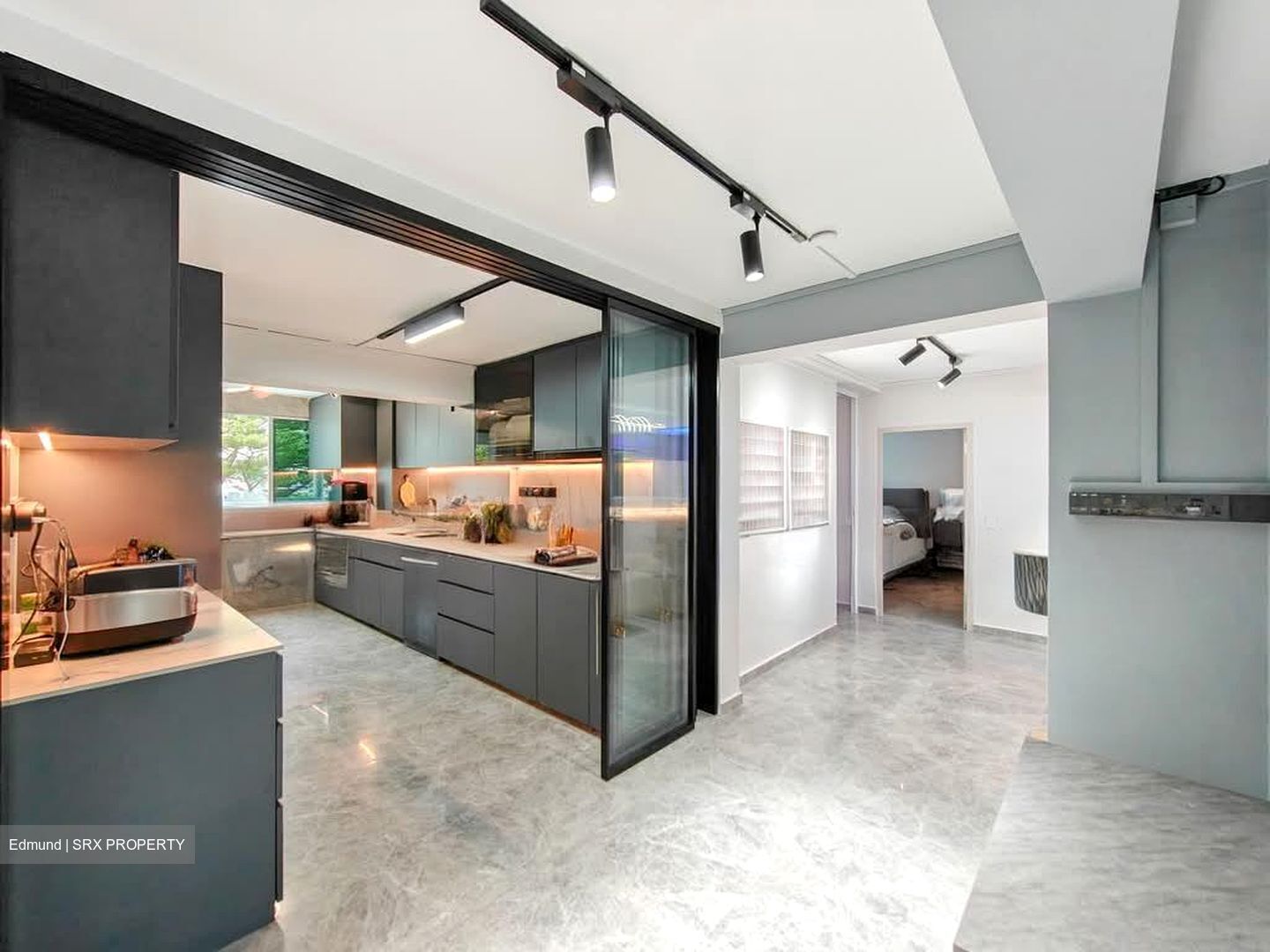 Telok Blangah Crescent (Bukit Merah), HDB Executive #582875631
